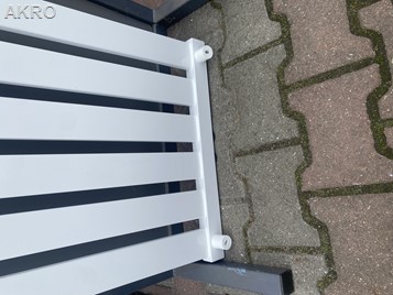 Grzejnik łazienkowy biały ZAKINTOS pionowy V50 120x50