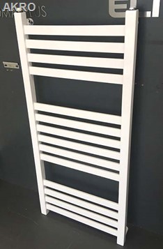 Grzejnik łazienkowy AKRO biały płaski 95x43 390W rozstaw 40cm